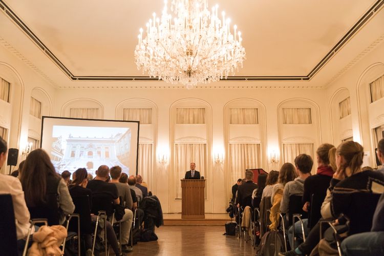 Die Leibniz-Professoren bringen Impulse für die Forschung, Lehre und Qualifikation von Nachwuchsforschenden und bereichern das universitäre Leben. Foto: Christian Hüller