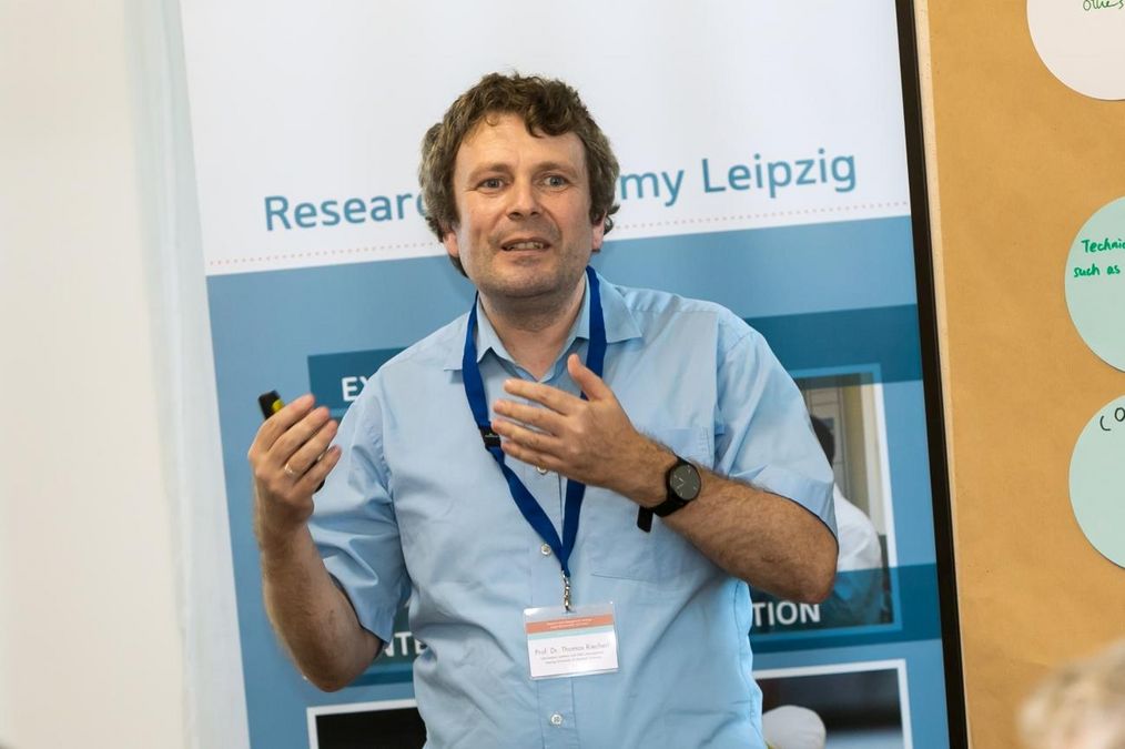 zur Vergrößerungsansicht des Bildes: Prof. Dr. Thomas Riechert, Professor für Informationssysteme und Datenmanagement an der Hochschule für Technik Wirtschaft und Kultur (HTWK) in Leipzig, Foto: Swen Reichhold