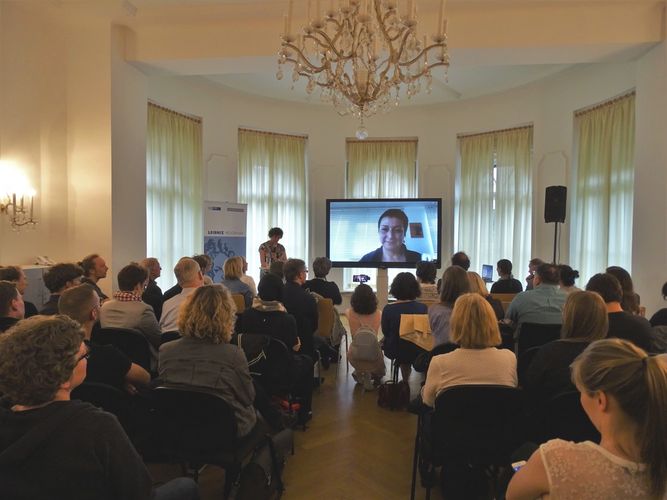 Prof. Gözaydın was appointed as Leibniz Professor at Leipzig University in the spring term of 2018. As Turkish authorities had refused her application for a passport she held her inauguration lecture via skype. Photo: Research Academy Leipzig