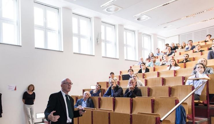 Am 21. Mai 2019 hielt Gefen seine Antrittsvorlesung als Leibniz-Professor zum Thema "Weak Measurement: A peephole into quantum reality". Foto: Christian Hüller